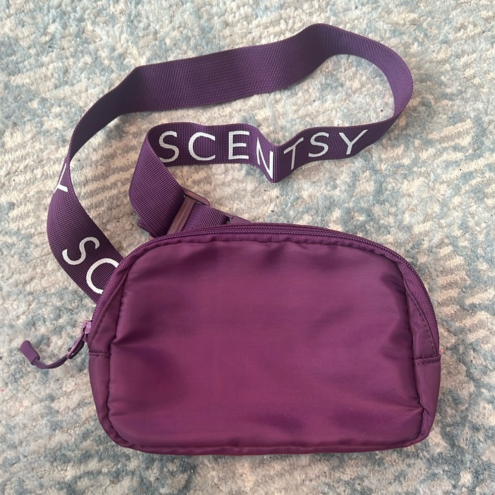 Scentsy cross body bag